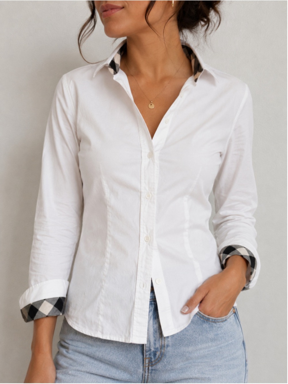 Burberry White Long-Sleeve Shirt with Check Collar Accent 30” ptp